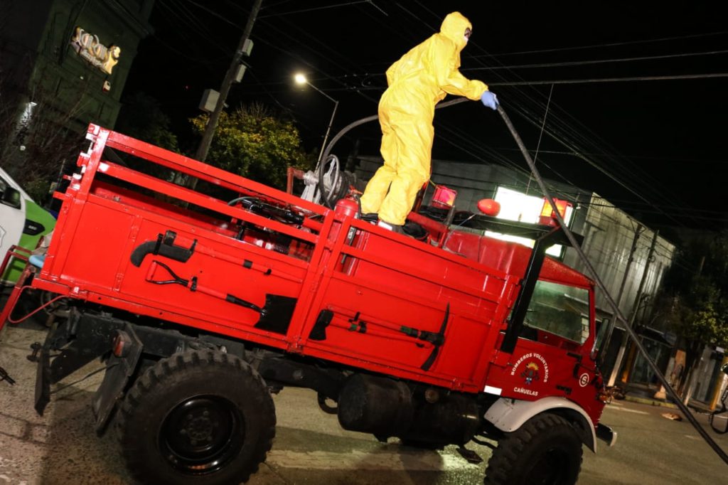 29-3 bomberos campaña desinfección (1)