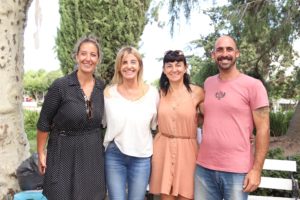 Junto a Viviana Chierichetti, directora regional de IOMA en La Plata, y Sole Basavilbaso, responsable de la oficina local, recorrimos el operativo de verano “Donde estés, IOMA”, una posta de promoción, prevención, asesoramiento y cuidado de la salud, que se realizó en Cañuelas.