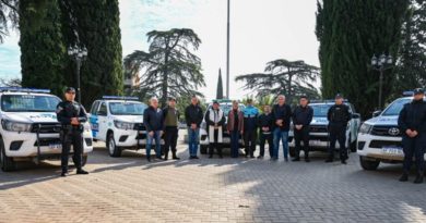 Cañuelas sumó 5 nuevas camionetas Hilux para seguridad.