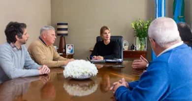 Marisa Fassi se reunió con funcionarios de Trenes Argentinos. Marisa Fassi se reunió con funcionarios de Trenes Argentinos.