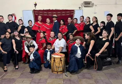 «Aniversario con alma folklórica»