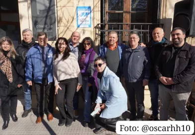 Cañuelas reafirma su compromiso con la memoria: homenaje a Malvinas en el Consejo Escolar.