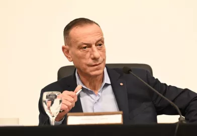 Gustavo Arrieta presentó en el Parlasur un proyecto para declarar de interés regional el desarrollo nuclear argentino. Gustavo Arrieta presentó en el Parlasur un proyecto para declarar de interés regional el desarrollo nuclear argentino.