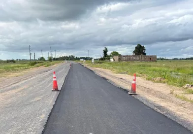SE REACTIVARON LAS OBRAS DE ASFALTO DEL CAMINO DEL 72 QUE CONECTA GOBERNADOR UDAONDO CON CAÑUELAS. SE REACTIVARON LAS OBRAS DE ASFALTO DEL CAMINO DEL 72 QUE CONECTA GOBERNADOR UDAONDO CON CAÑUELAS.