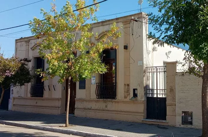 Consejo Escolar de Cañuelas: el edificio continúa clausurado a dos semanas del temporal.