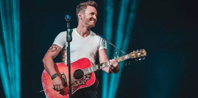 Axel llega a Cañuelas con un show íntimo en el Cine Teatro.