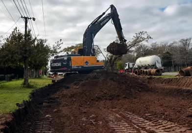 Reactivaron la obra de la Ruta 205 y ya comenzaron los primeros trabajos en Alejandro Petión. Reactivaron la obra de la Ruta 205 y ya comenzaron los primeros trabajos en Alejandro Petión.