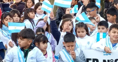 Juramento a la Bandera en Cañuelas, un eco de libertad y compromiso en la Plaza Belgrano. Juramento a la Bandera en Cañuelas, un eco de libertad y compromiso en la Plaza Belgrano.