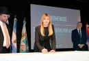 Marisa Fassi participó del Encuentro Federal por la Memoria en la AMIA. Marisa Fassi participó del Encuentro Federal por la Memoria en la AMIA.