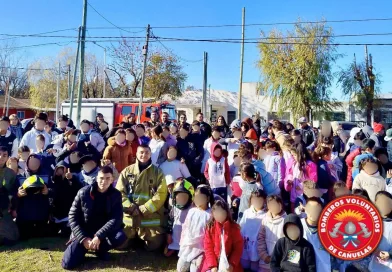 Bomberos realizaron una capacitación y simulacro de evacuación en dos escuelas de Cañuelas. Bomberos realizaron una capacitación y simulacro de evacuación en dos escuelas de Cañuelas.