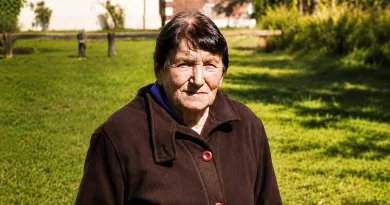 Duelo comunitario por el fallecimiento de Josefa Bottaro de Oppizzi. Duelo comunitario por el fallecimiento de Josefa Bottaro de Oppizzi.