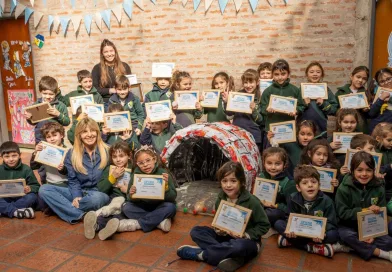 Alumnos de Silos crearon “Ecocuchas” y fueron reconocidos por su compromiso ambiental. Alumnos de Silos crearon “Ecocuchas” y fueron reconocidos por su compromiso ambiental.