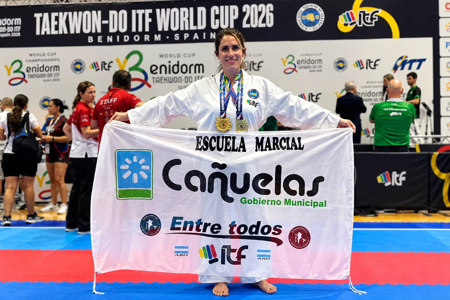Susana Cattaneo, bicampeona mundial de taekwon-do Susana Cattaneo, bicampeona mundial de taekwon-do